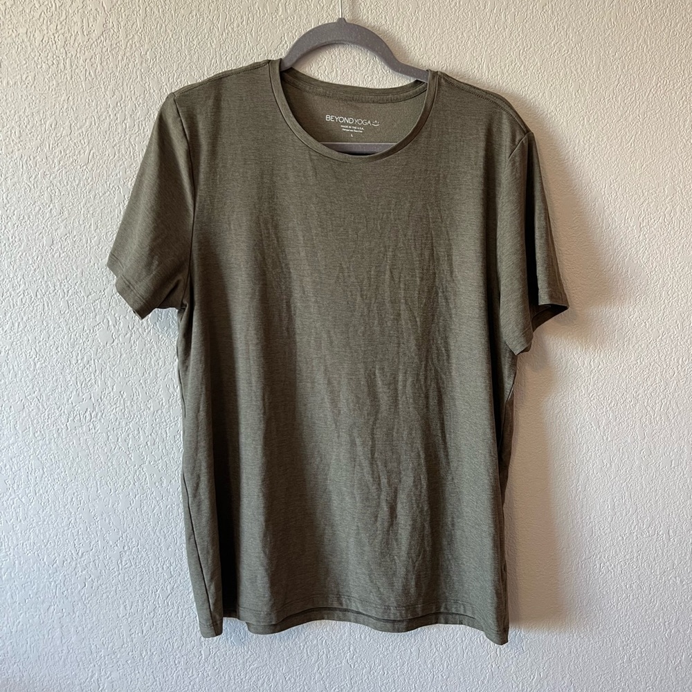 Beyond Yoga Workout/lounge Tee